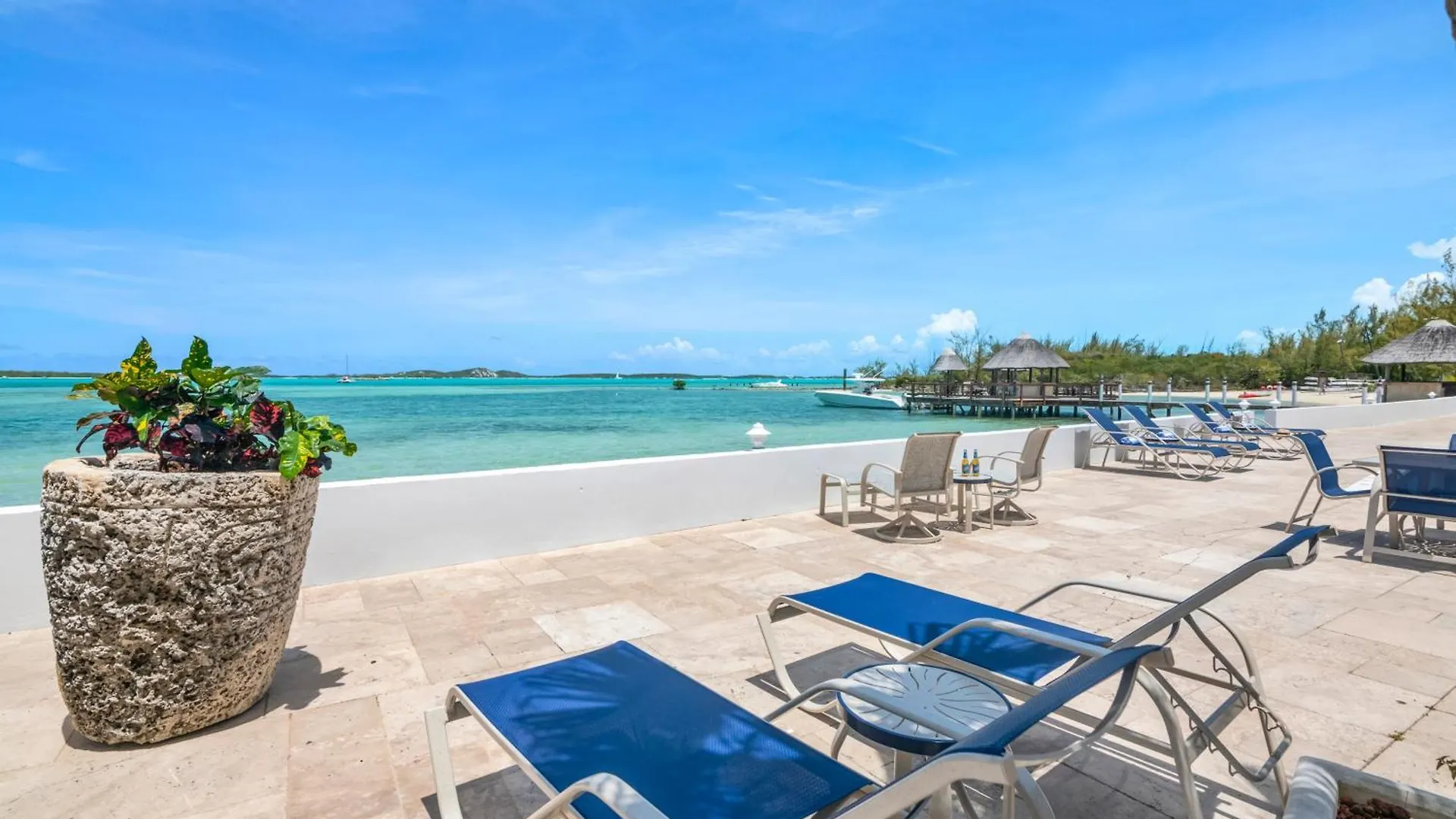 Augusta Bay Hotel George Town